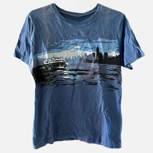 HP 💙 FREE w/ Bundle - Hong Kong Skyline Unisex Short Sleeve Tee